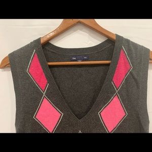 GAP Sweaters - Gap argyle sleeveless sweater vest pullover Lg GAP Sweaters - Gap argyle sleeveless sweater vest pullover Lg